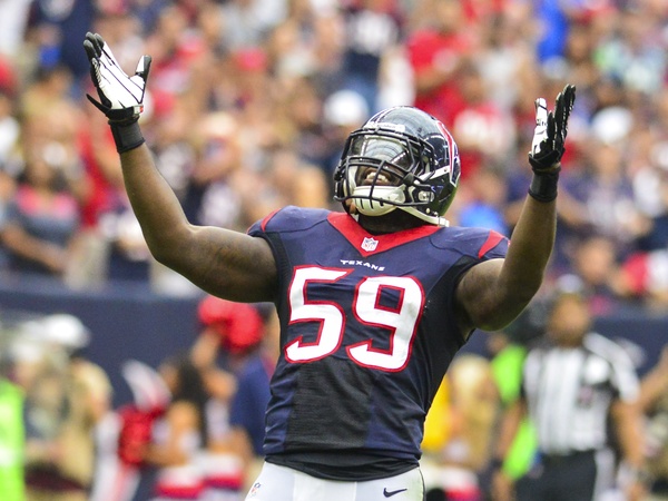 Whitney-Mercilus-Texans-celebrate_171926