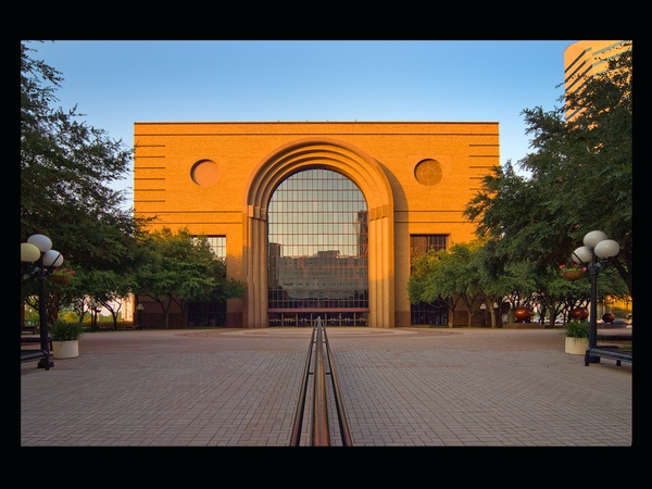 News_Urban Land Institute Houston_awards_January 2012_Wortham Exterior