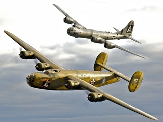 Commemorative Air Force presents 2016 Wings Over Dallas WWII Airshow