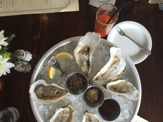 Blackbird and Henry oysters menu wine Austin restaurant