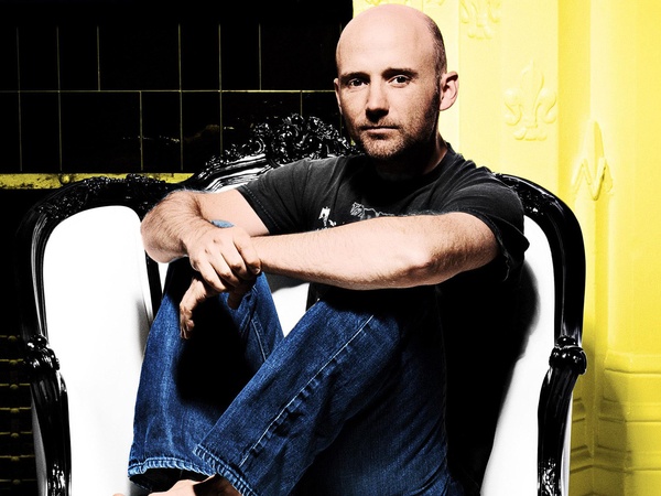 News_alum_moby