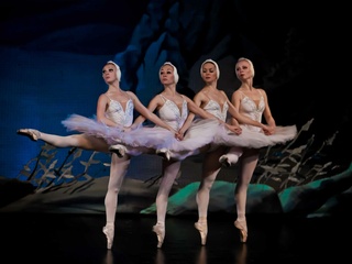 ATTPAC presents Swan Lake