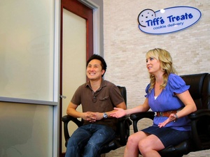 Austin Photo Set: News_Caitlin_Tiffs Treats_june 2012_2