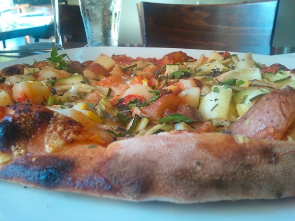 Roots Bistro, pizza