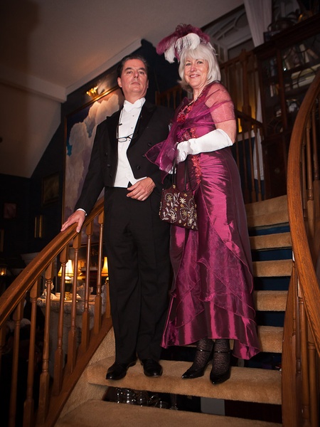 News_Mark Hanna_Titanic dinner_April 2012_Cameron_Teresa Byrne-Dodge