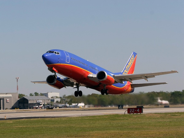News_Hobby Airport_Southwest Airlines_take off