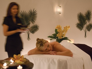 Places-Hotels/Spas-Spa at the Four Seasons
