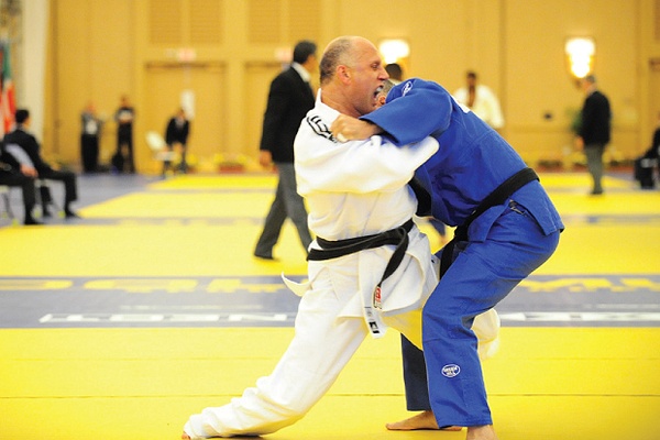 Austin Photo Set: News_Arden_austin fit magazine_jan 2013_2