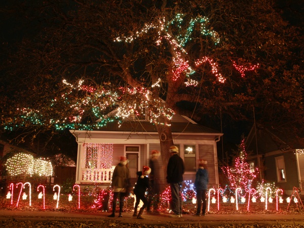 37th Street's Lights: An Austin Holiday Tradition Ebbs And Flows, B 37th Street's lights: An Austin holiday tradition ebbs and flows, b... - CultureMap Austin - 37th Street's Lights: An Austin Holiday Tradition Ebbs And Flows, B