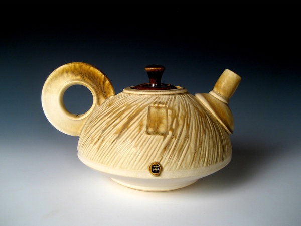 News_Texas Teapot Tournament_18 Hands Gallery_Satin_Ash Textured Teapot
