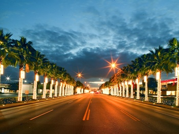 Places-Shopping-Highland Village