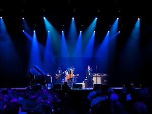 Austin Photo Set: News_Chad_ACL Live_best new venue_feb 2012_willie nelson