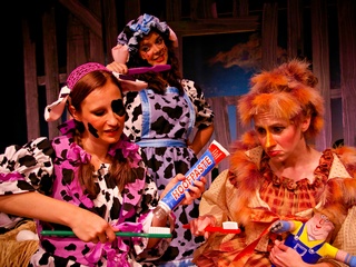 Main Street Theater presents <i>Click, Clack, Moo: Cows That Type</i>