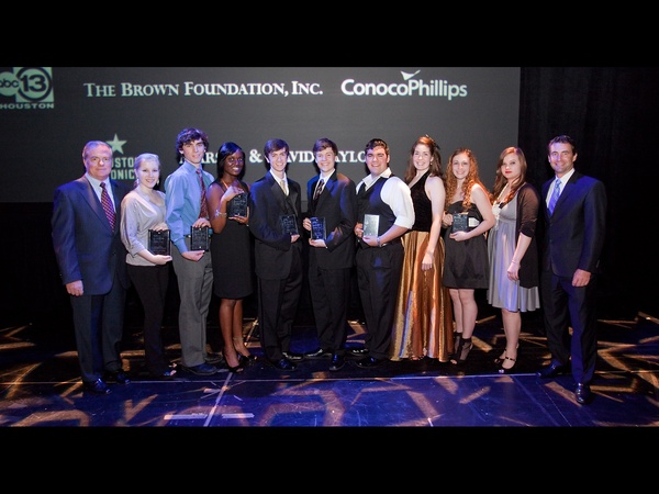 News_Tommy Tune_TUTS_April 2012_Scholarship Winners