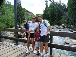 Alexandra Knight, Brady Knight, Thomson Knight, Truett Thomson