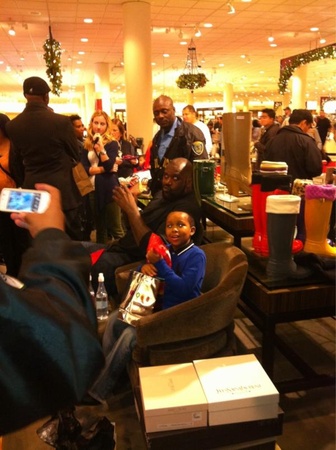 News_Shaquille O'Neal_Nordstrom_Dec 2011