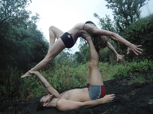 Austin Photo Set: News_Shelley Seale_crazy yoga_Oct 2011_acro yoga