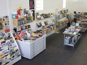 Austin photo: Places_Shopping_Domy Books_Interior