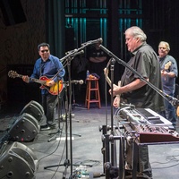 Los Lobos