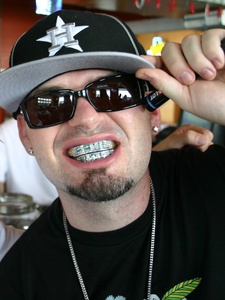 News_Michael D. Clark_Nov. 2009_Paul Wall