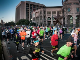 Austin Marathon starting line