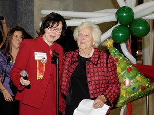 News_S. Shawn Stephens_Barbara Bush