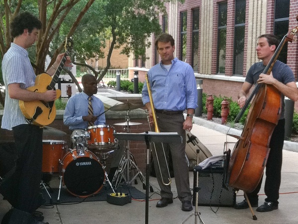 News_UH Art Open House_jazz band