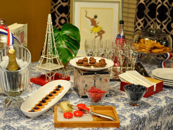 Bastille Day, food, table setting