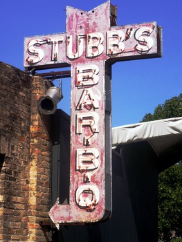 Austin Photo: Places_Food_Stubb's_BBQ
