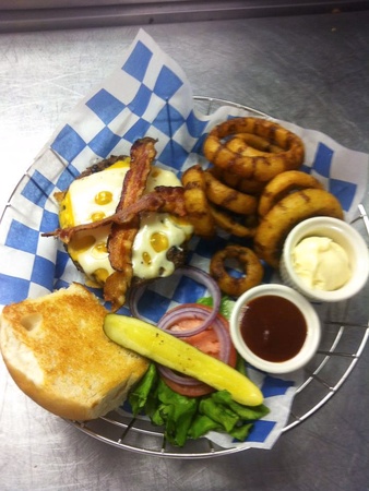 Luke's Icehouse, hamburger, cheeseburger, onion rings, burger, October 2012