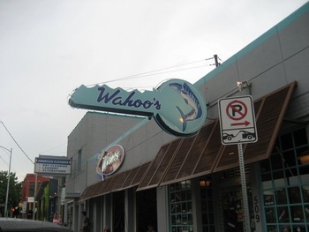 Austin Photo: Places_Food_Wahoo's Downtown_Exterior