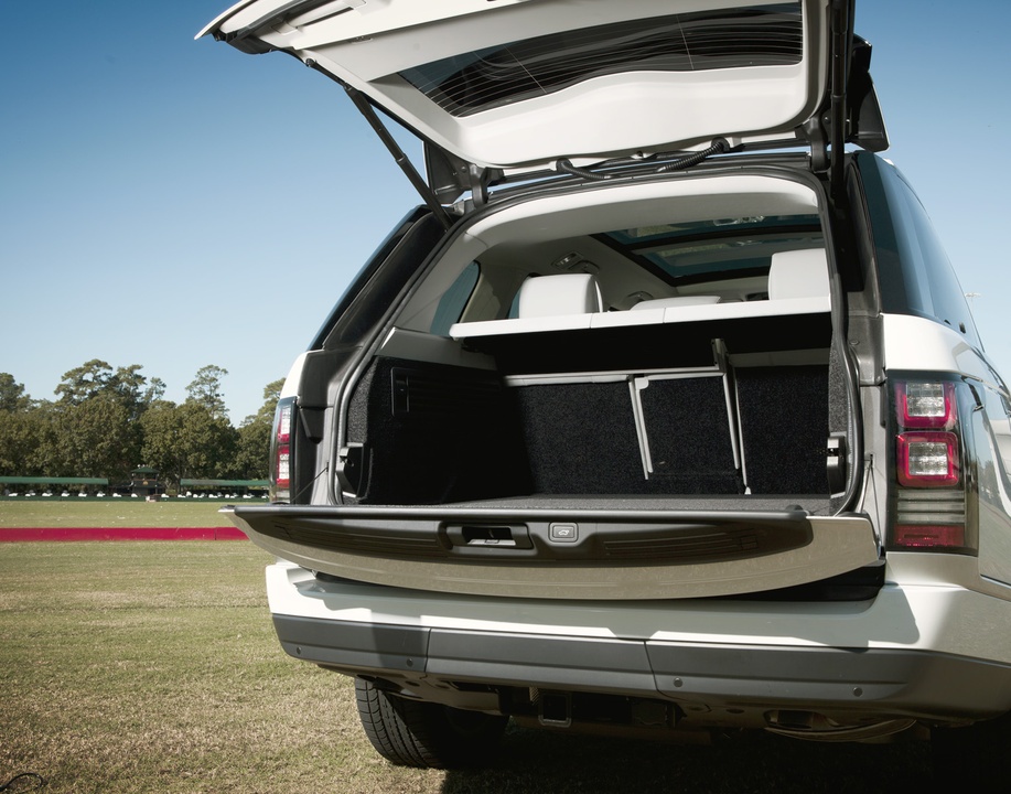 New Range Rover offers a stunning hightech update to a legend