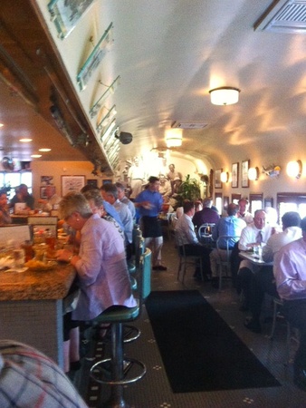 News_Marene_Goode Co. Seafood_crowd