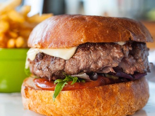 hamburger Etoile house-ground burger