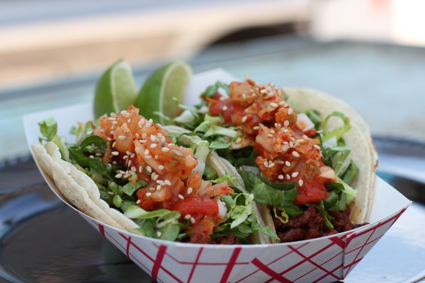 Austin Photo Set: News_tiffany_New Years Food Trucks_dec 2011_chilantro taco
