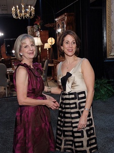 News_Vicki Lange_Susan Martin