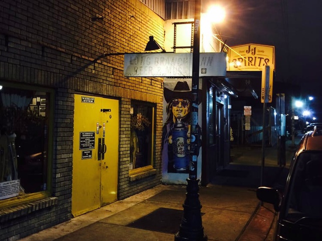 Longbranch Inn bar