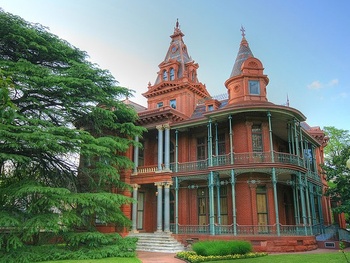 Austin photo: Places_Weird_Littlefield House_Exterior